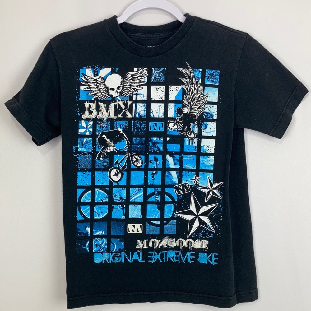 mongoose Boys Medium Short Sleeve graphic T-Shirt